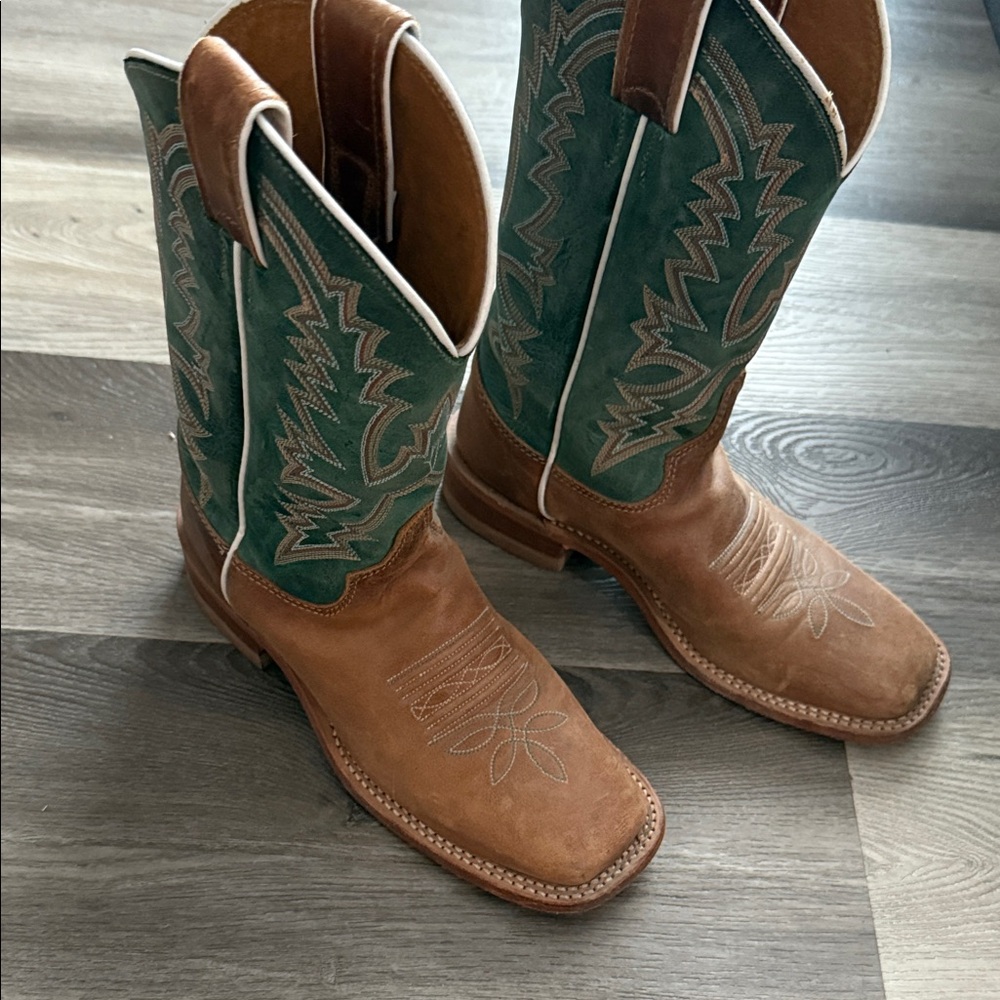 Justin Boots Tan and Green Ankle Booties